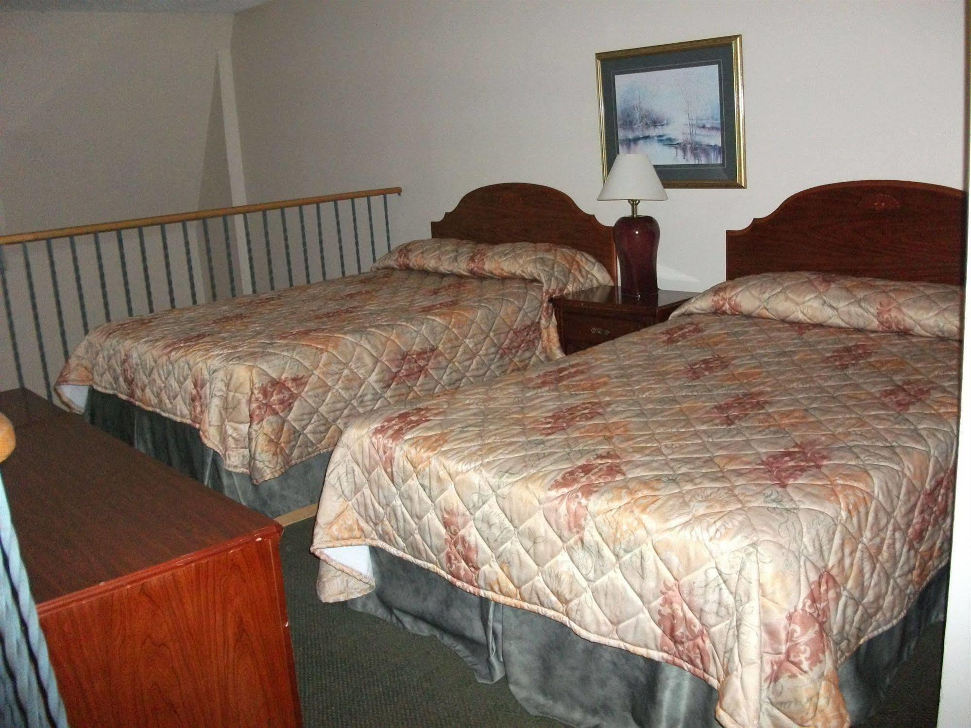 Travelodge By Wyndham Wasaga Beach Kamer foto
